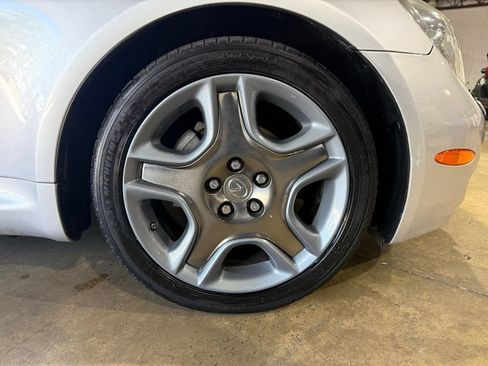 Used 2006 Lexus SC 430 Convertible RWD image 35