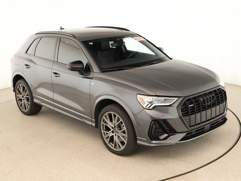Certified 2025 Audi Q3 2.0T Premium Plus w/ Premium Plus Package image 36