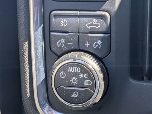 Used 2022 Chevrolet Silverado 1500 RST image 24