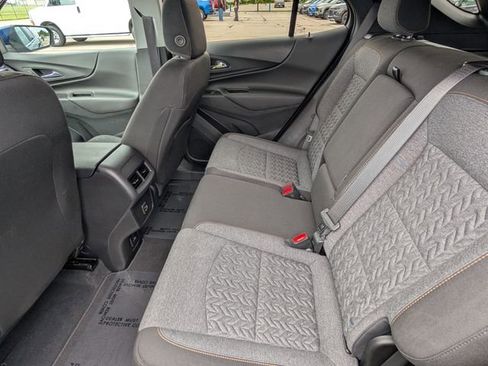 Used 2022 Chevrolet Equinox LT FWD image 11