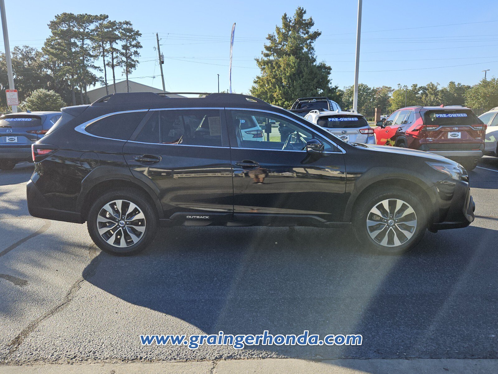 Used 2024 Subaru Outback Limited AWD/4WD image 6