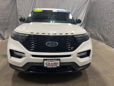 Used 2021 Ford Explorer ST w/ Equipment Group 401A AWD/4WD image 2
