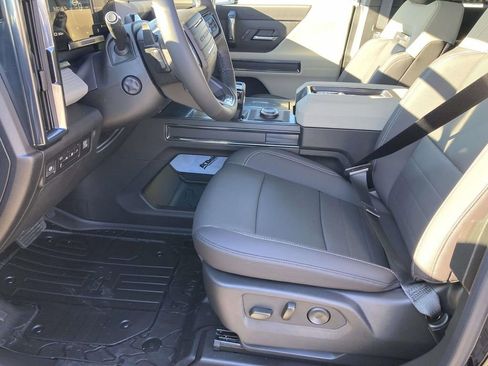 New 2026 GMC Hummer EV SUV image 16