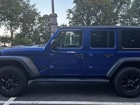 Used 2020 Jeep Wrangler Unlimited Sport AWD/4WD image 2