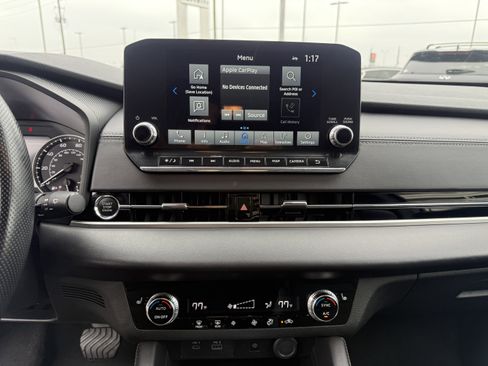 Used 2024 Mitsubishi Outlander SE image 21