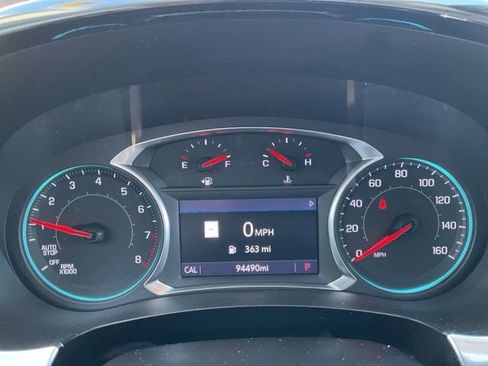Used 2020 Chevrolet Traverse LT w/ LT Premium Package AWD/4WD image 4