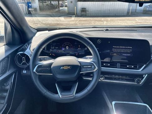 Certified 2025 Chevrolet Equinox LT image 11