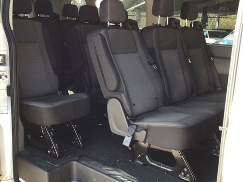 Used 2023 Ford Transit 350 XLT image 7