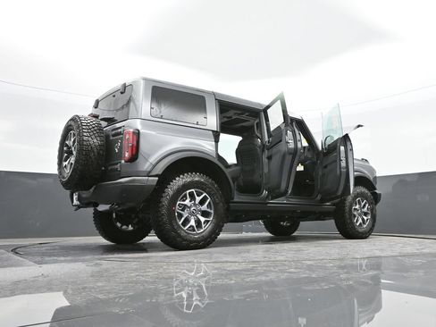 New 2025 Ford Bronco Badlands image 55