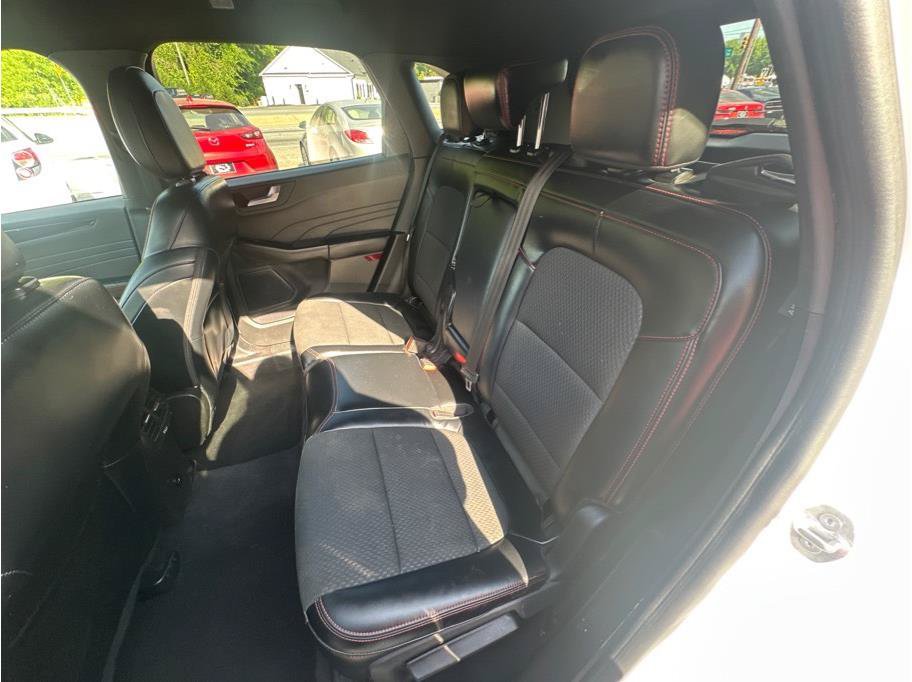 Used 2023 Ford Escape ST-Line Select w/ Tech Pack #1 AWD/4WD image 9