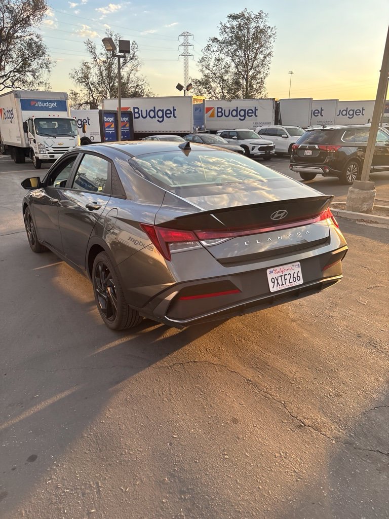 Used 2026 Hyundai Elantra Sport FWD image 5