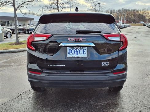 Certified 2022 GMC Terrain SLE image 33