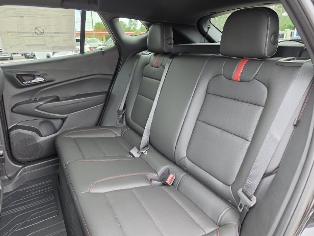 New 2026 Chevrolet Trax RS w/ Sunroof Package FWD image 19