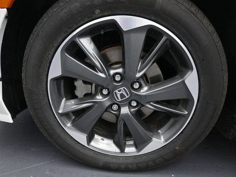 Used 2023 Honda Odyssey Elite image 9