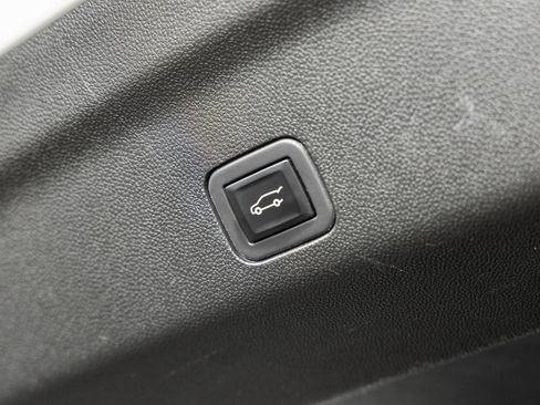 Used 2021 Cadillac Escalade Sport image 22