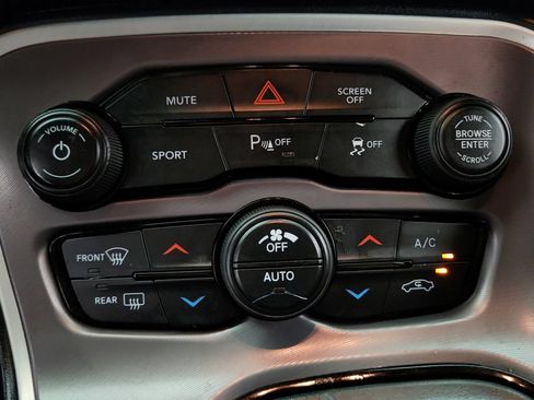 Used 2022 Dodge Challenger GT AWD/4WD image 16