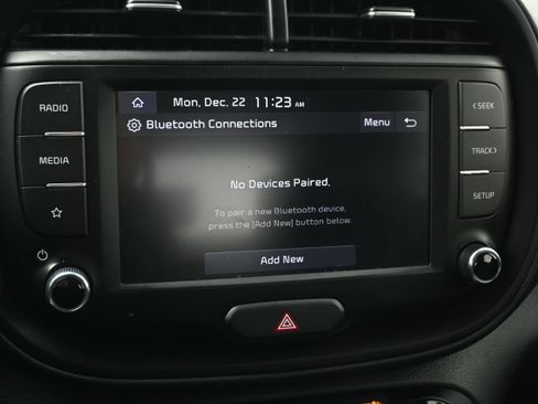 Used 2022 Kia Soul LX w/ Technology Package image 32