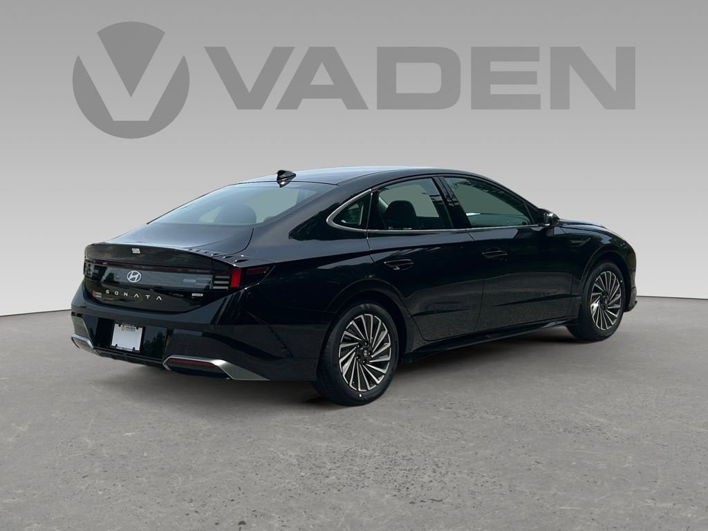 New 2025 Hyundai Sonata SEL FWD image 5