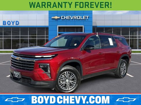 Certified 2024 Chevrolet Traverse LT image 1