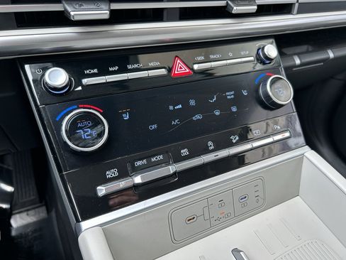 Used 2024 Hyundai Santa Fe SEL image 21