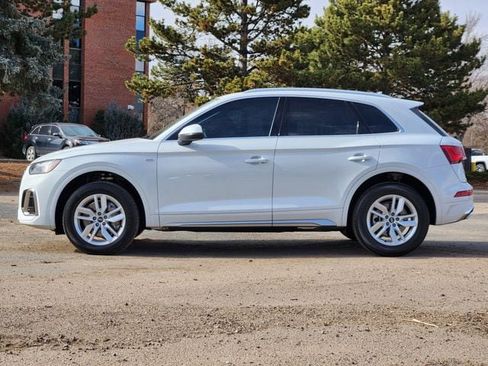 Used 2023 Audi Q5 2.0T Premium w/ Convenience Package AWD/4WD image 4
