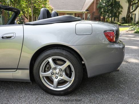 Used 2000 Honda S2000 image 5