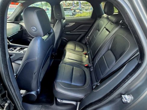 Used 2020 Jaguar F-PACE S image 11