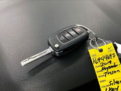 Used 2019 Hyundai Tucson SE FWD image 14