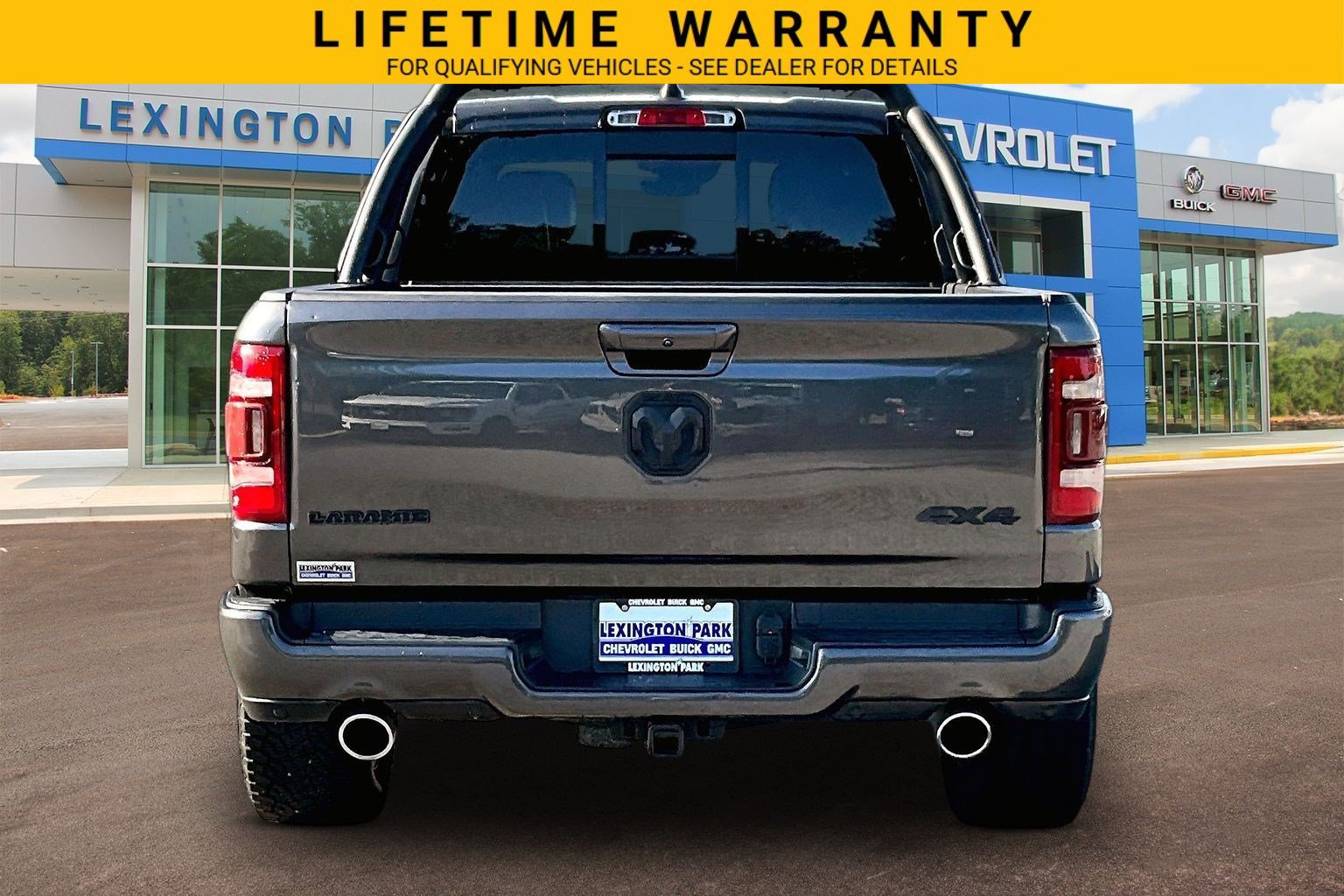 Used 2021 RAM 1500 Laramie w/ Sport Appearance Package AWD/4WD image 4
