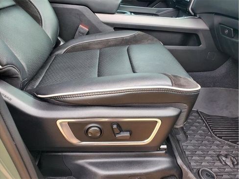 Used 2026 RAM 1500 Laramie w/ Night Edition AWD/4WD image 42