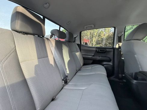 Used 2019 Toyota Tacoma SR w/ SR Convenience Package RWD image 18