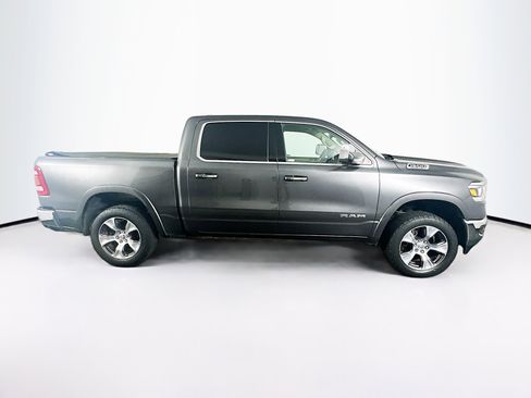 Used 2019 RAM 1500 Laramie AWD/4WD image 10