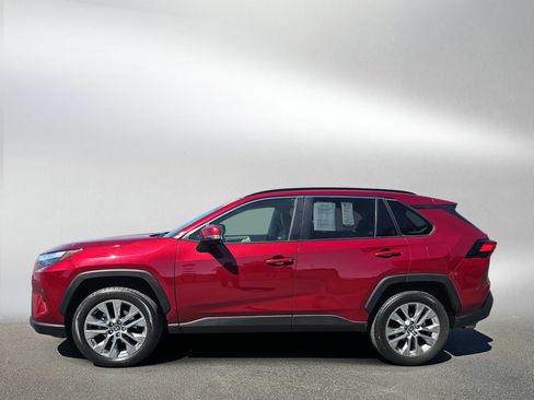 Used 2023 Toyota RAV4 XLE Premium AWD/4WD image 2