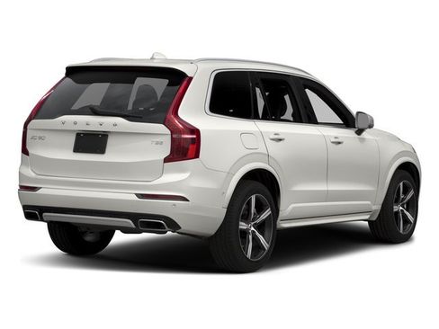 Used 2017 Volvo XC90 T6 R-Design w/ Vision Package AWD/4WD image 2