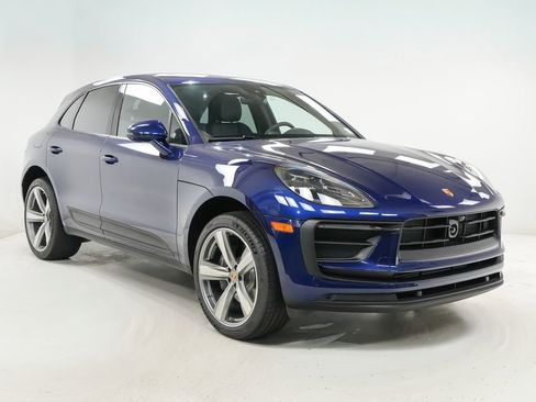 New 2026 Porsche Macan image 8