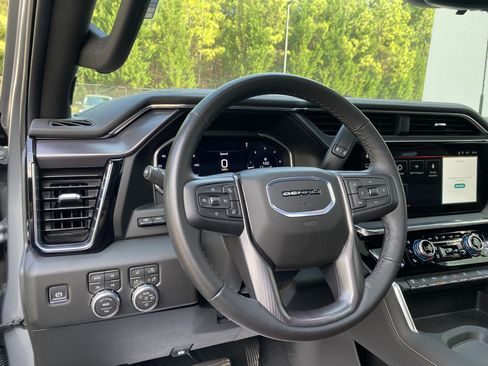 Used 2026 GMC Sierra 2500 Denali Ultimate AWD/4WD image 17