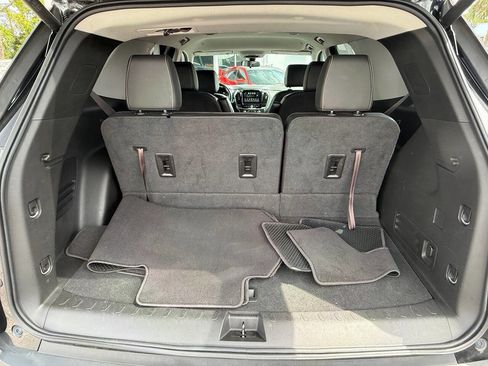 Used 2019 Chevrolet Traverse LT image 24