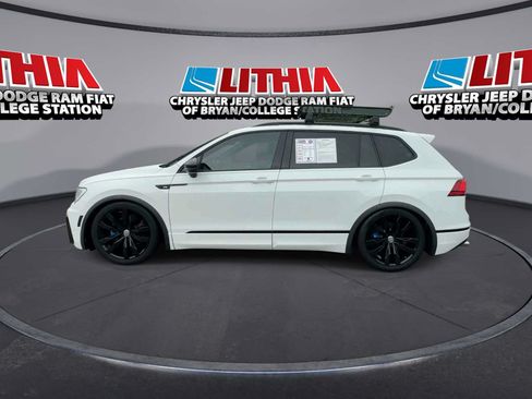 Used 2021 Volkswagen Tiguan SE R-Line w/ 3rd Row Seat Package AWD/4WD image 5