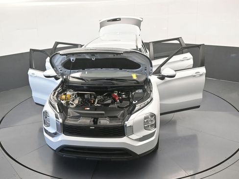 Used 2022 Mitsubishi Outlander ES image 71