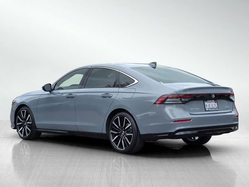 Used 2023 Honda Accord Touring image 7