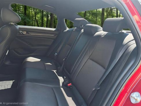 Used 2018 Honda Accord Sport image 14