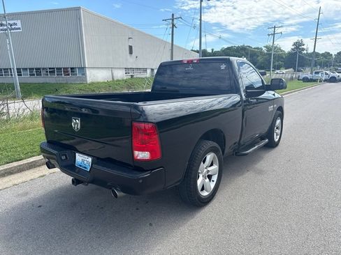 Used 2014 RAM 1500 Express RWD image 3