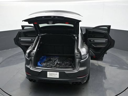 Certified 2023 Porsche Cayenne GTS AWD/4WD image 27