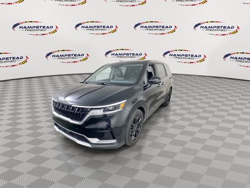 Used 2022 Kia Carnival EX FWD image 4