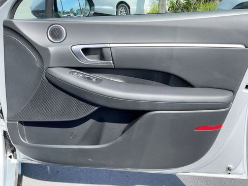 Used 2025 Hyundai Sonata SEL FWD image 32
