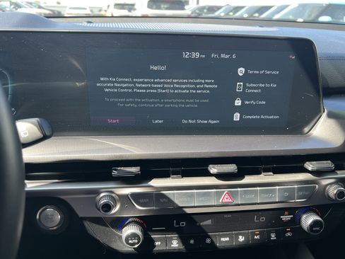 Certified 2025 Kia Telluride LX image 28