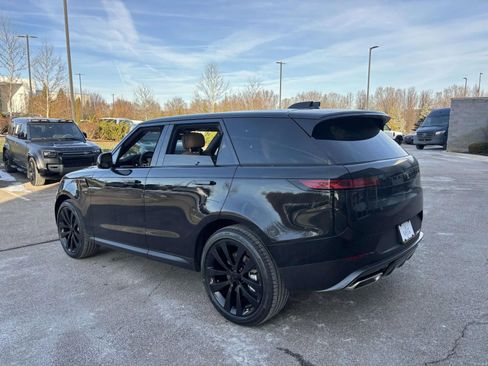 New 2026 Land Rover Range Rover Sport SE AWD/4WD image 7