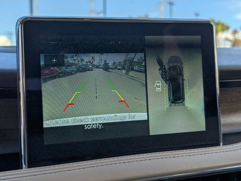 Used 2022 Lincoln Corsair Reserve w/ Luxury Package image 6