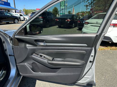 Used 2020 Nissan Altima 2.5 SV image 27