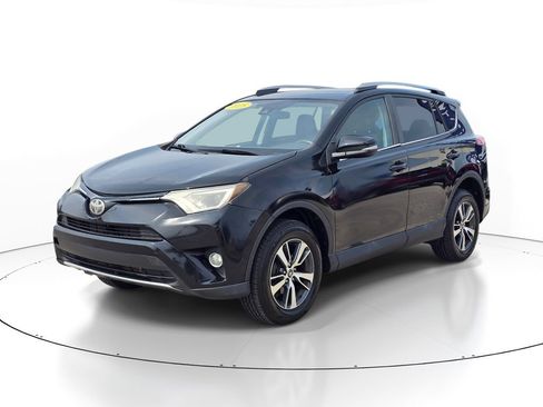 Used 2018 Toyota RAV4 XLE w/ Plus Extra Value Package AWD/4WD image 2